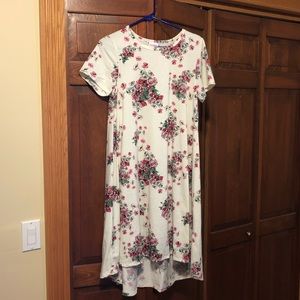 Small Lularoe Carly. Never worn. No tags